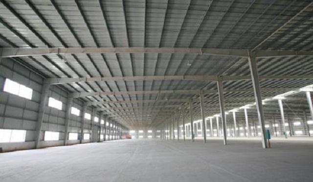 寮步新岀單一層廠(chǎng)房7000平米出租帶缷貨平臺(tái)空地大