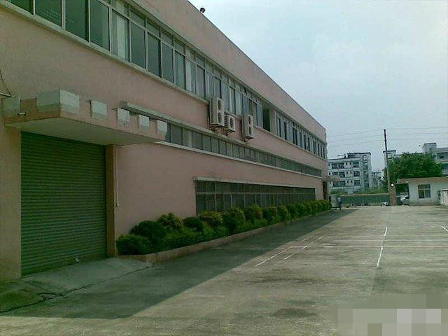 東莞東坑獨(dú)院兩層帶地漆坪4000廠房出租